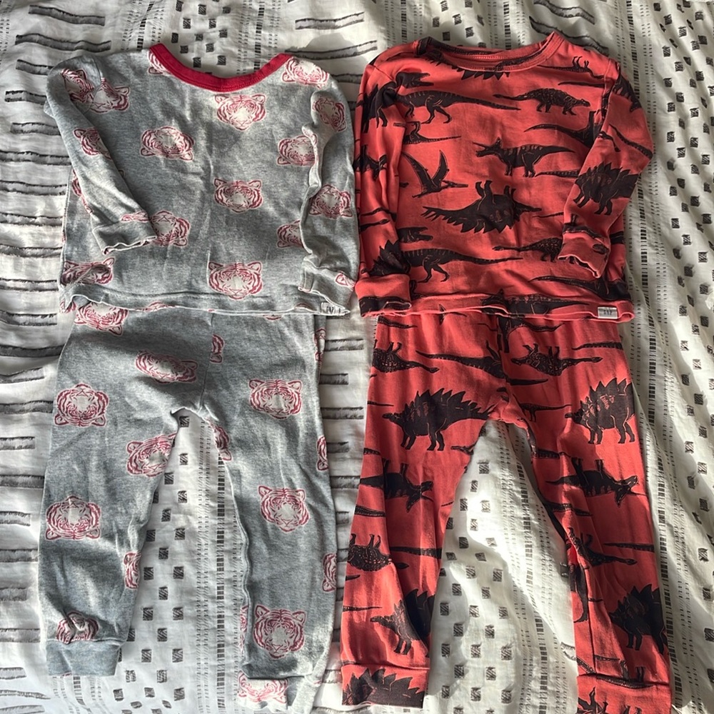 Baby GAP organic cotton (2)toddler pajamas long-sleeve pants 2T, Dinosaur+Lion